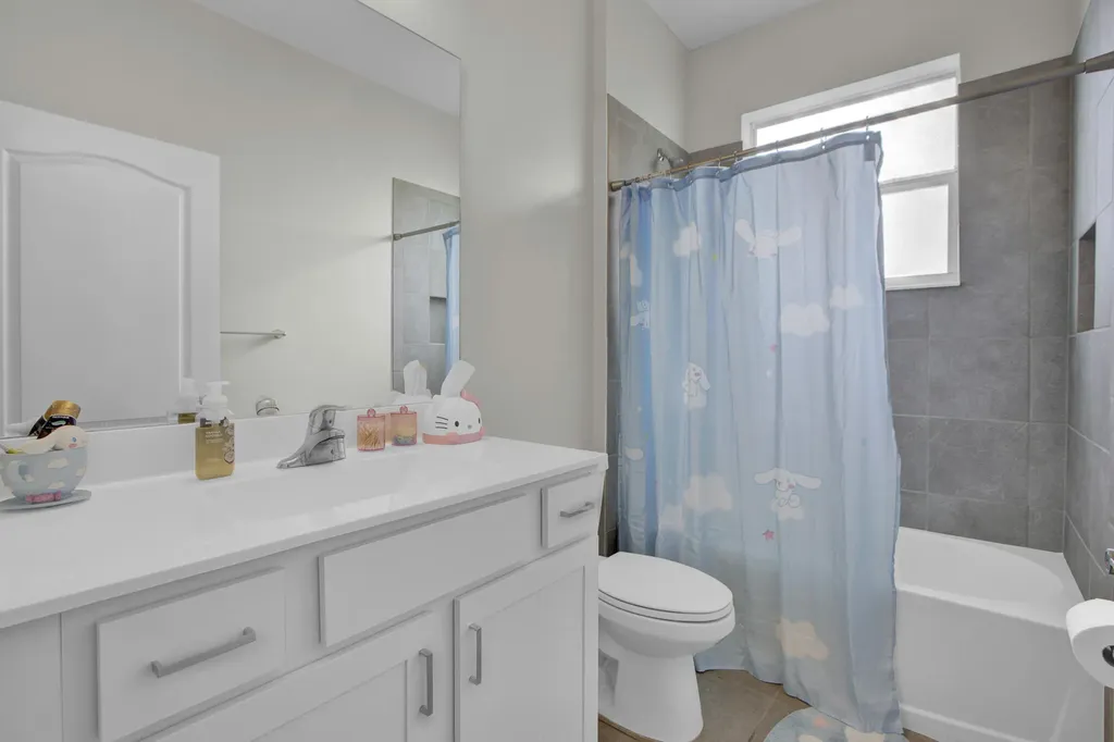 7456 NW Greenspring Street Port St Lucie FL 34987