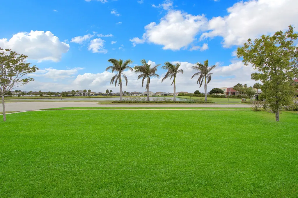 7456 NW Greenspring Street Port St Lucie FL 34987