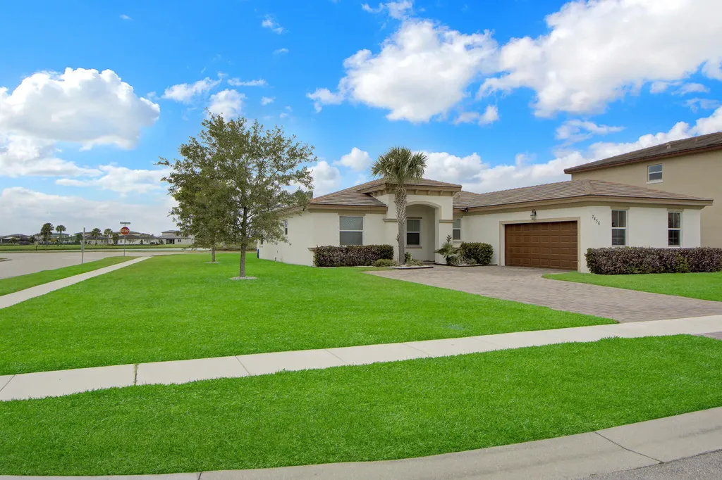 7456 NW Greenspring Street Port St Lucie FL 34987