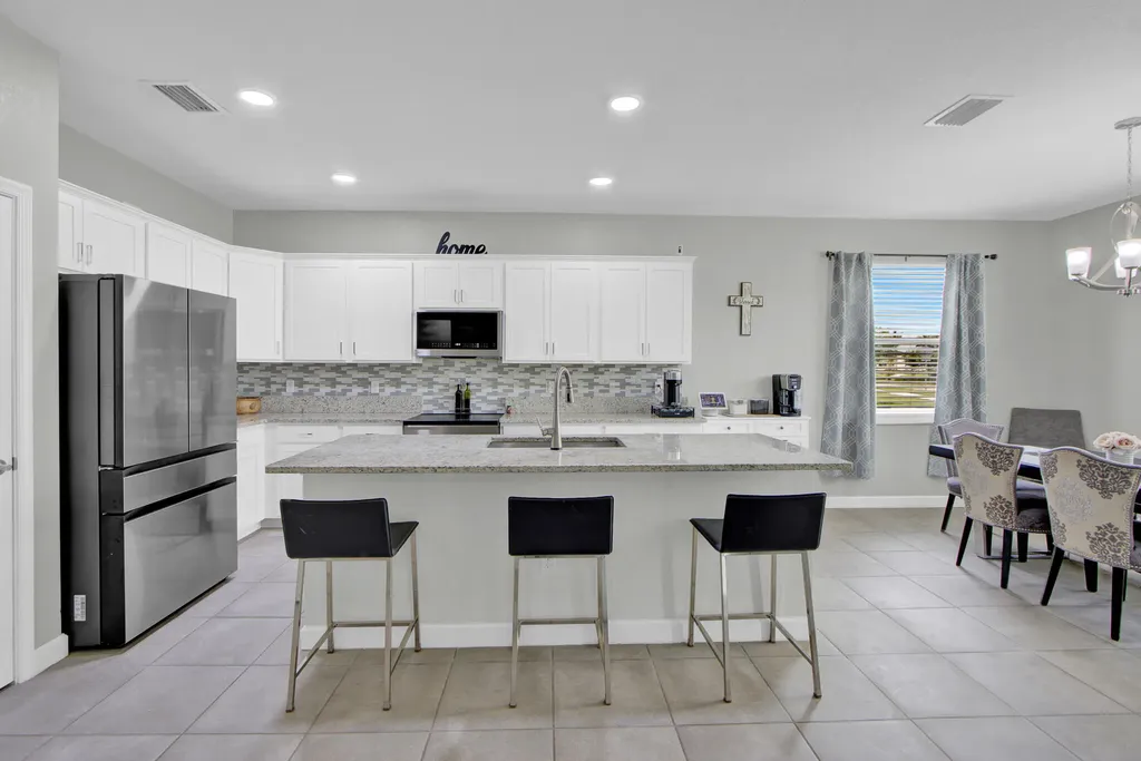7456 NW Greenspring Street Port St Lucie FL 34987