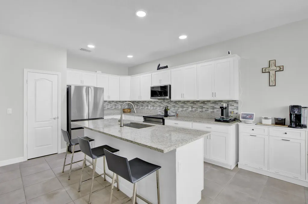 7456 NW Greenspring Street Port St Lucie FL 34987