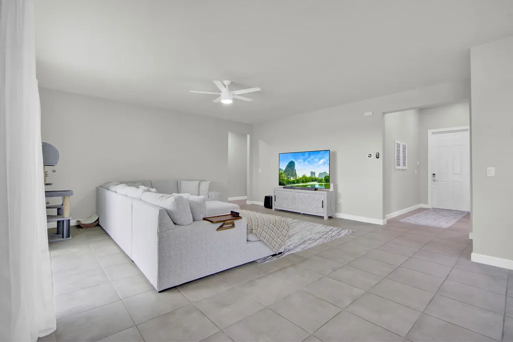 7456 NW Greenspring Street Port St Lucie FL 34987