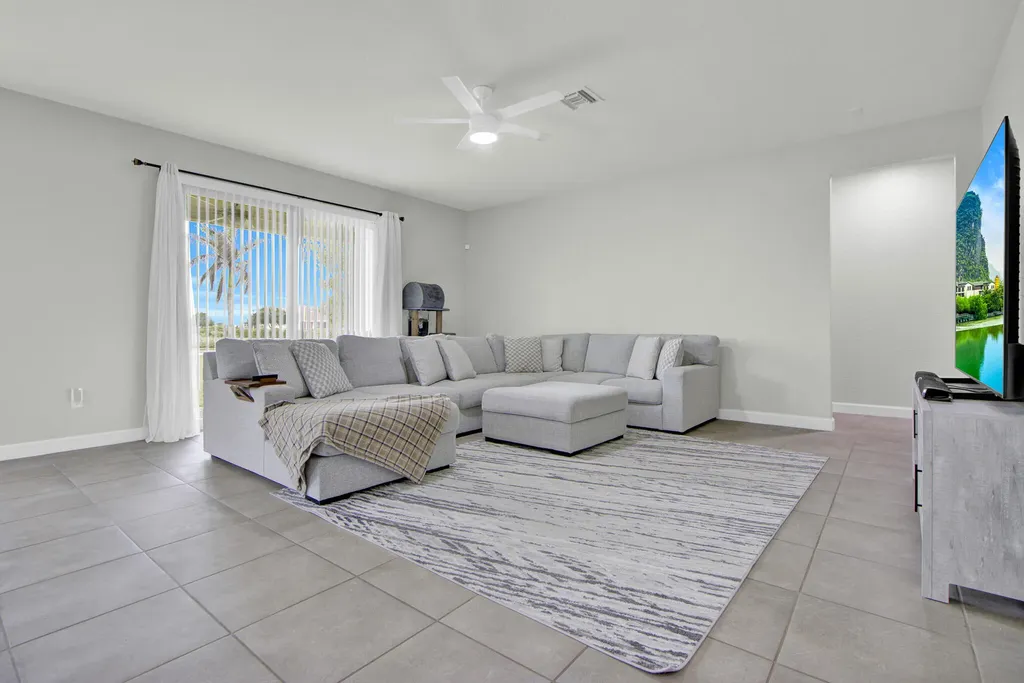 7456 NW Greenspring Street Port St Lucie FL 34987