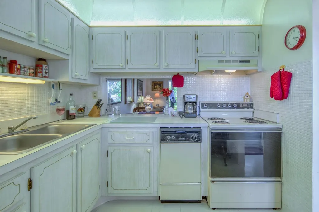 2855 S Garden Drive Drive S Palm Springs FL 33461