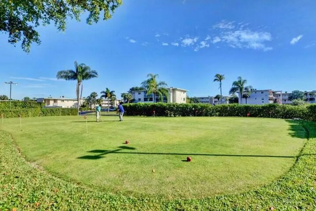 2855 S Garden Drive Drive S Palm Springs FL 33461