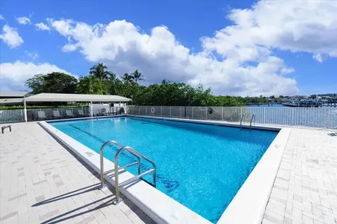 3912 S Ocean Boulevard Highland Beach FL 33487