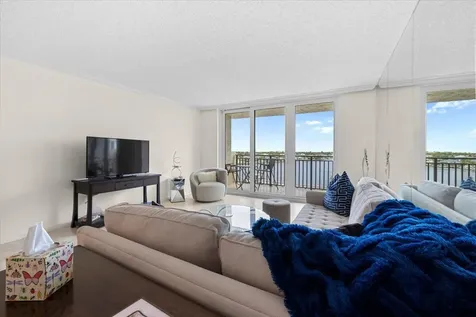 3912 S Ocean Boulevard Highland Beach FL 33487