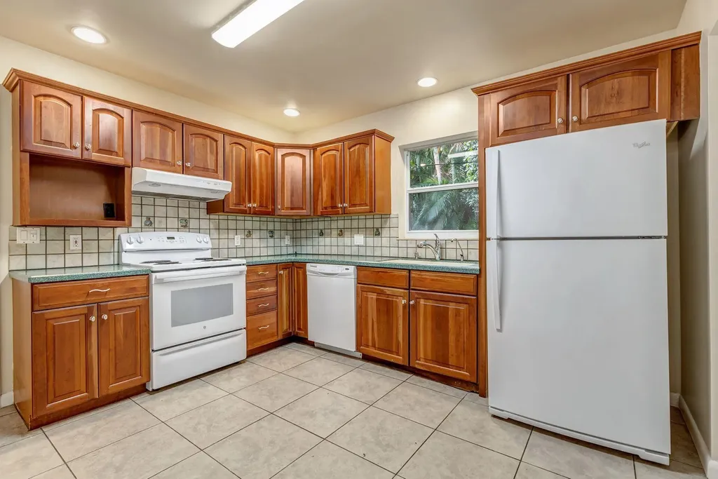 118 Linda Lane West Palm Beach FL 33405
