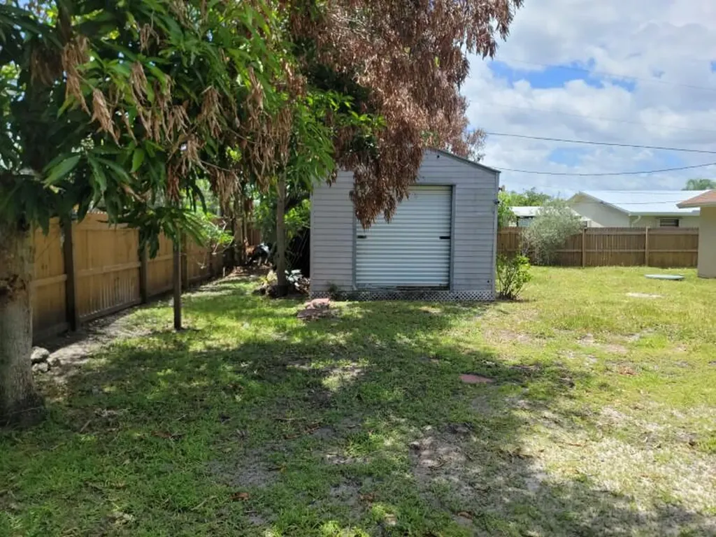 1901 SE Dock Street Port St Lucie FL 34952