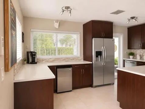 1156 SW 4th Avenue Pompano Beach FL 33060