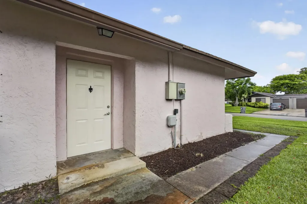 4893 Palm Hill Drive West Palm Beach FL 33415