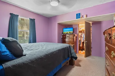 1804 S 30th S Fort Pierce FL 34947