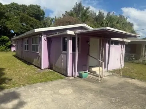 1804 S 30th S Fort Pierce FL 34947