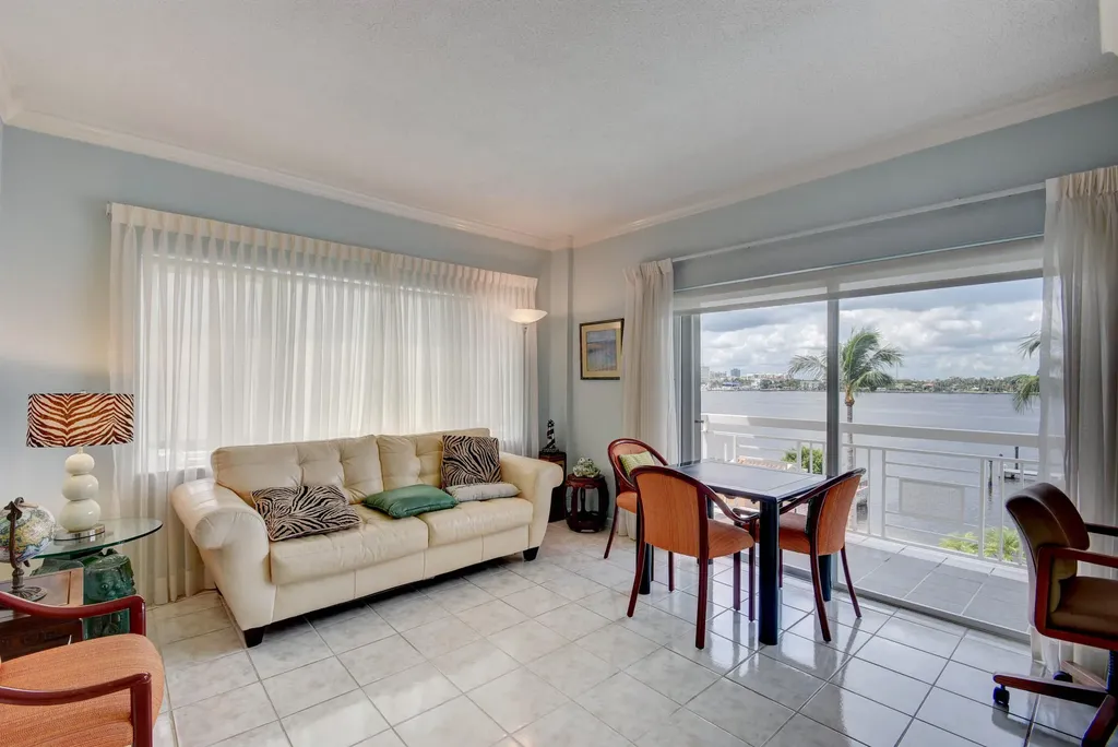 250 Bradley Place Palm Beach FL 33480