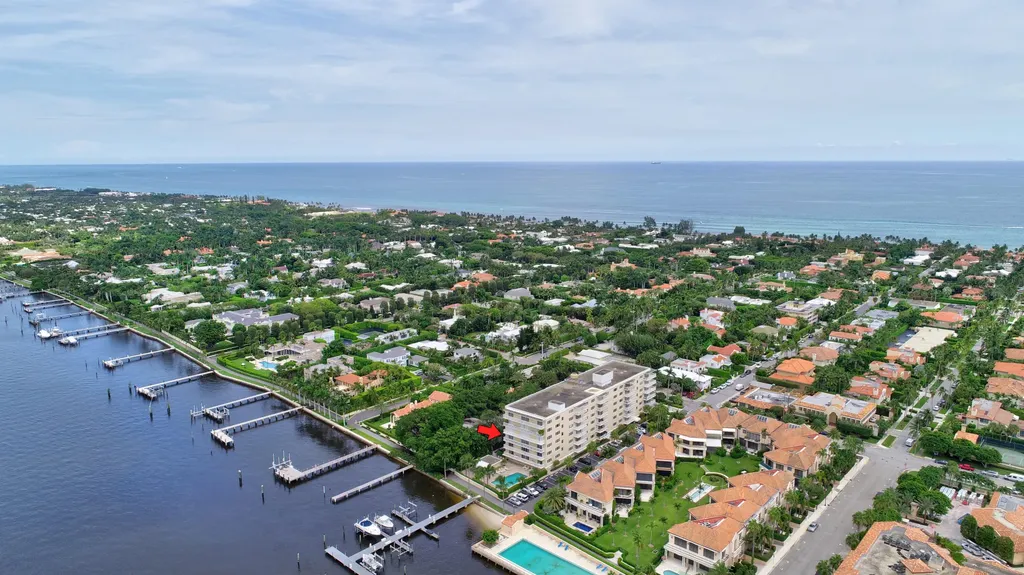 250 Bradley Place Palm Beach FL 33480