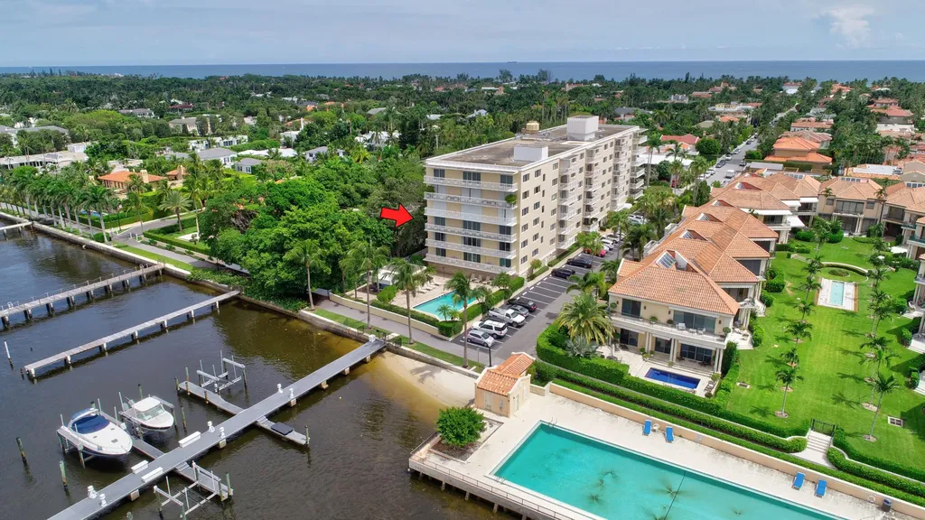 250 Bradley Place Palm Beach FL 33480