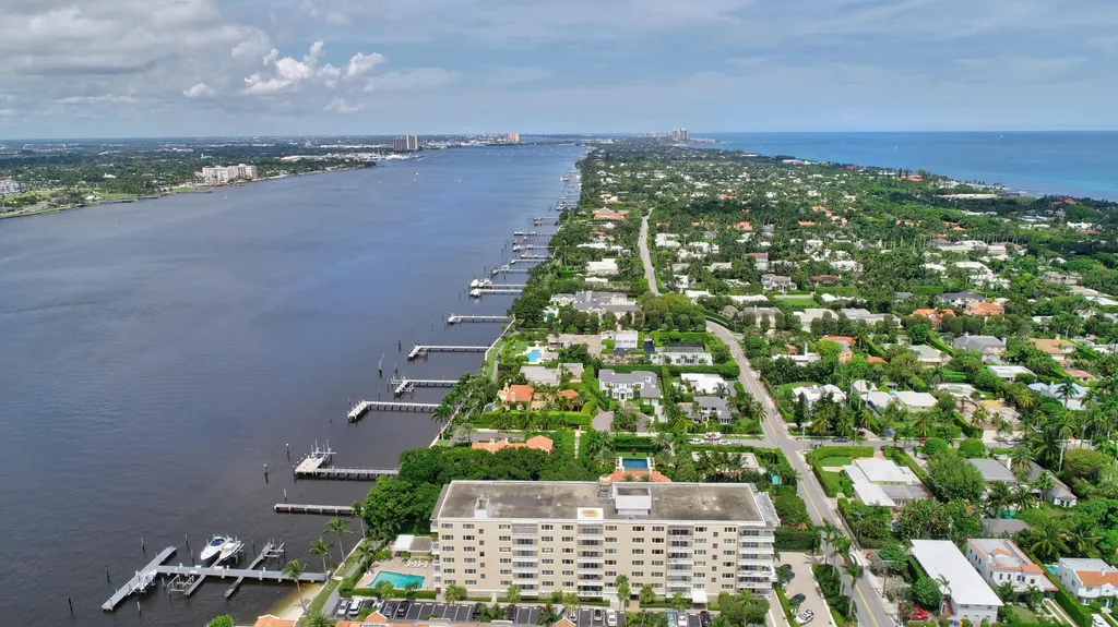 250 Bradley Place Palm Beach FL 33480