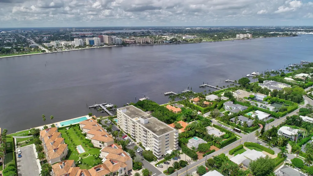 250 Bradley Place Palm Beach FL 33480