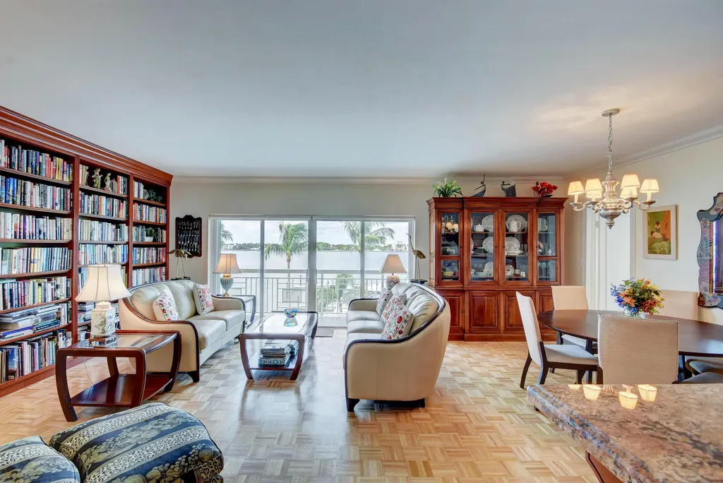 250 Bradley Place Palm Beach FL 33480