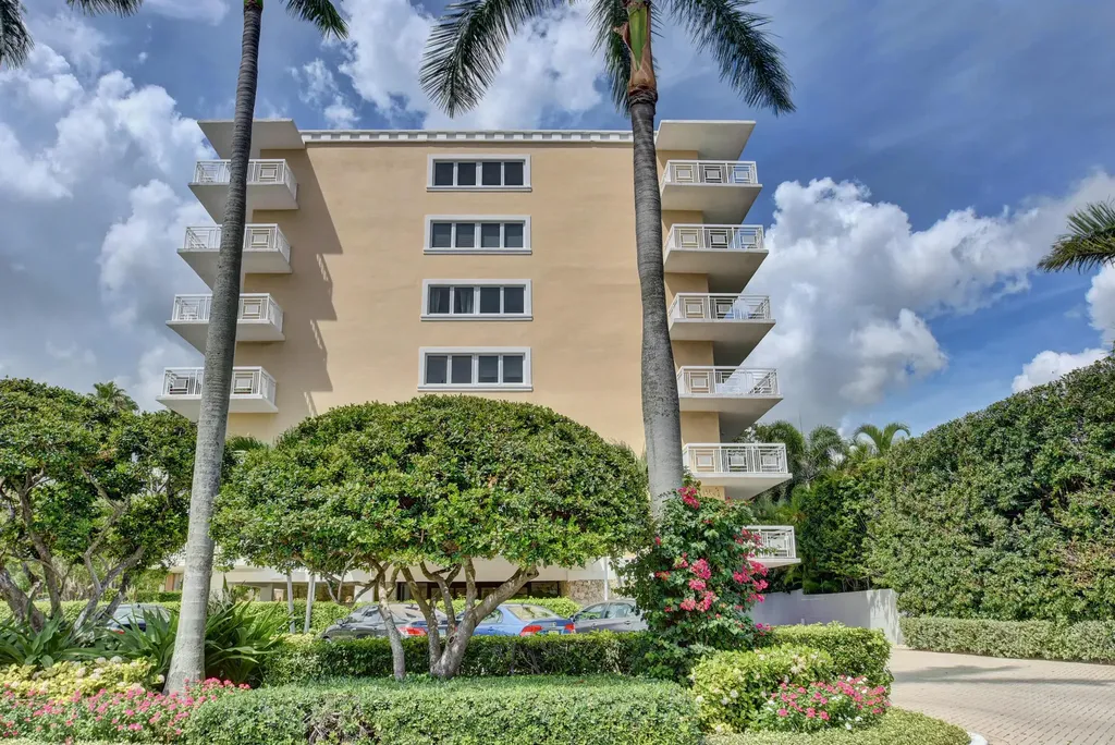 250 Bradley Place Palm Beach FL 33480