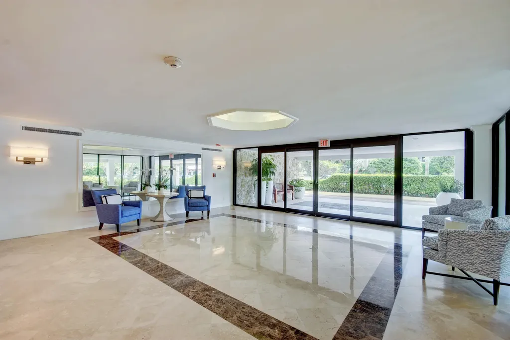 250 Bradley Place Palm Beach FL 33480