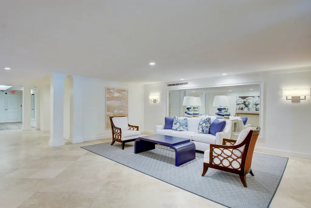 250 Bradley Place Palm Beach FL 33480