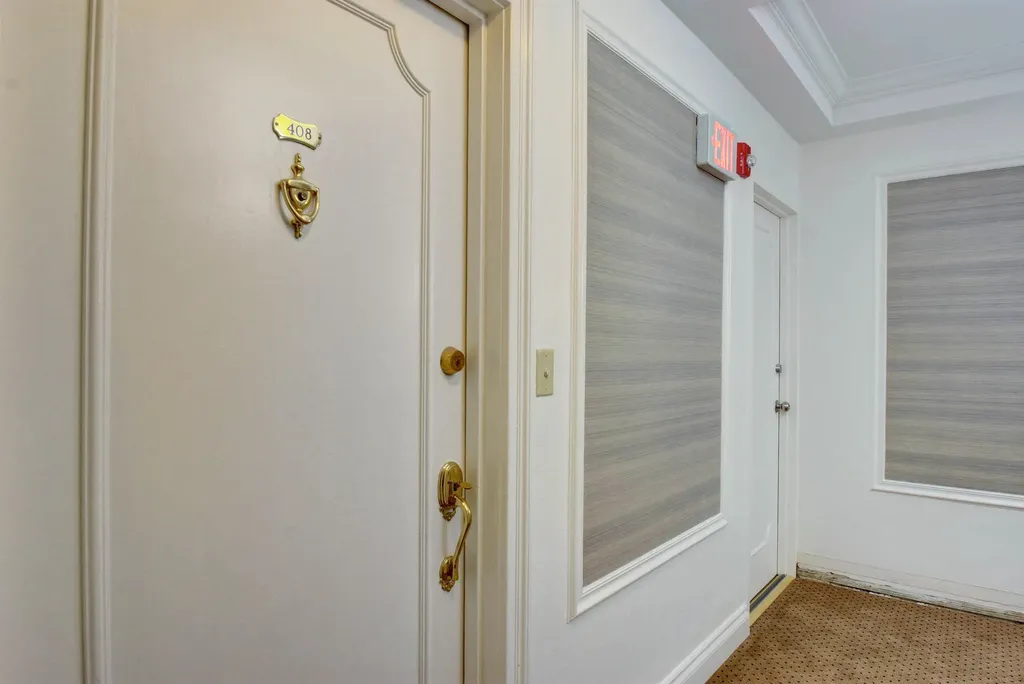 250 Bradley Place Palm Beach FL 33480