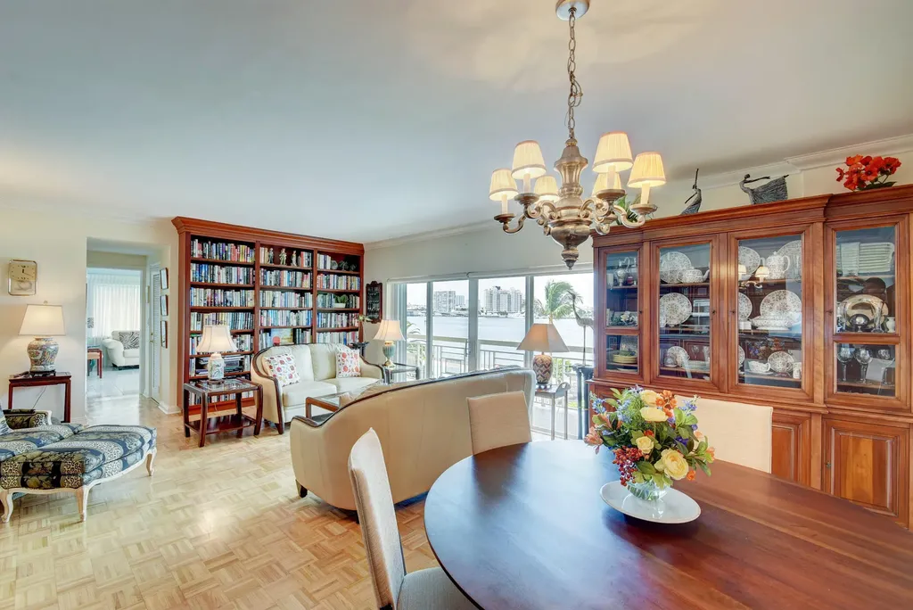 250 Bradley Place Palm Beach FL 33480