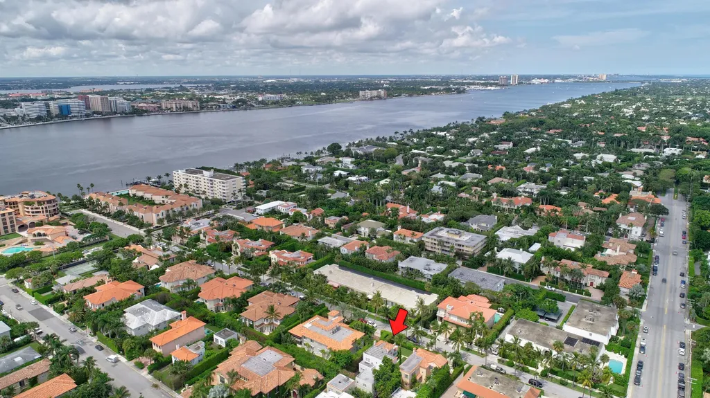 250 Bradley Place Palm Beach FL 33480