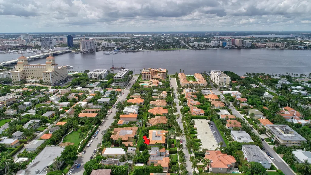 250 Bradley Place Palm Beach FL 33480