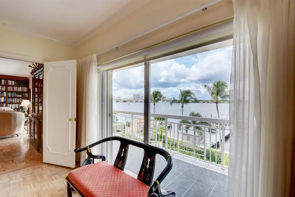 250 Bradley Place Palm Beach FL 33480