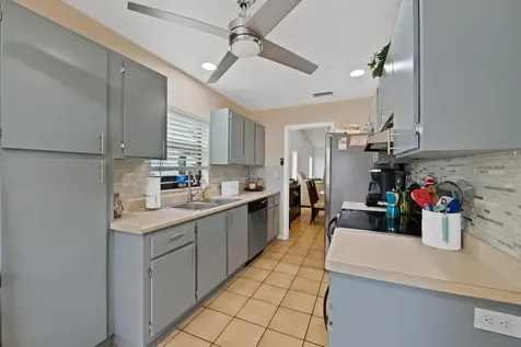 8108 NW 100th Way Tamarac FL 33321