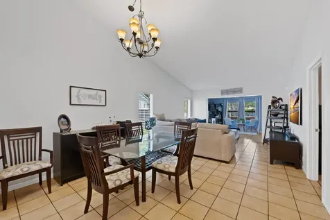 8108 NW 100th Way Tamarac FL 33321