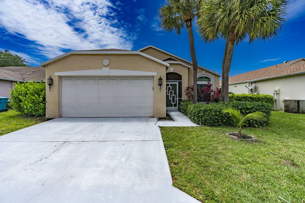 72 Paxford Lane Boynton Beach FL 33426