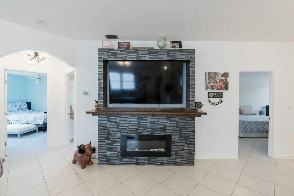 72 Paxford Lane Boynton Beach FL 33426