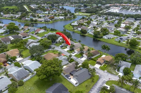 72 Paxford Lane Boynton Beach FL 33426