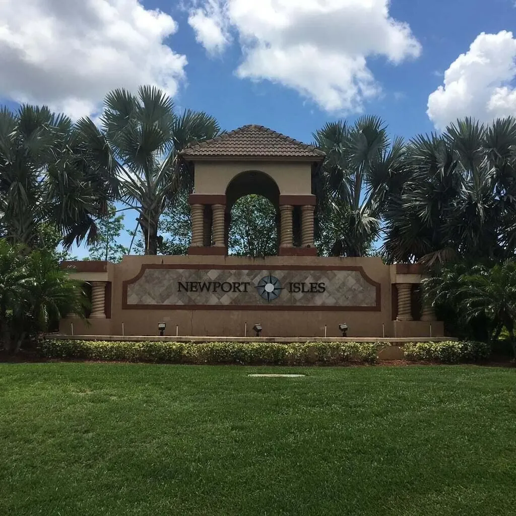 2552 SW Marshfield Court Port St Lucie FL 34953