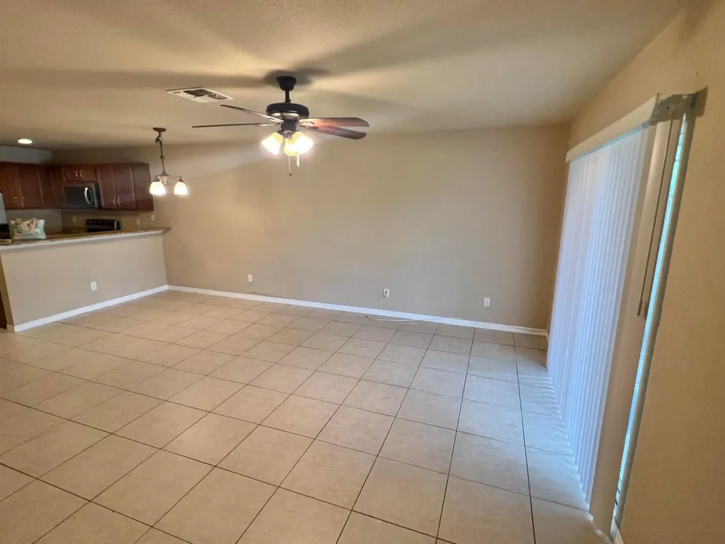 2552 SW Marshfield Court Port St Lucie FL 34953