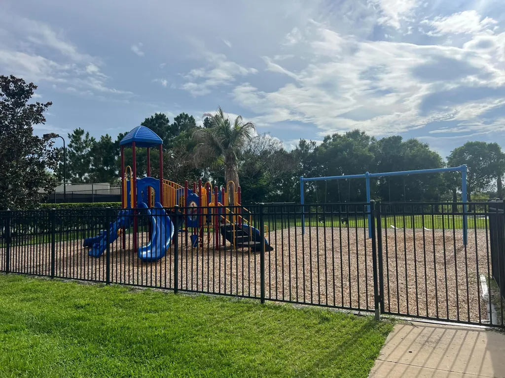 2552 SW Marshfield Court Port St Lucie FL 34953
