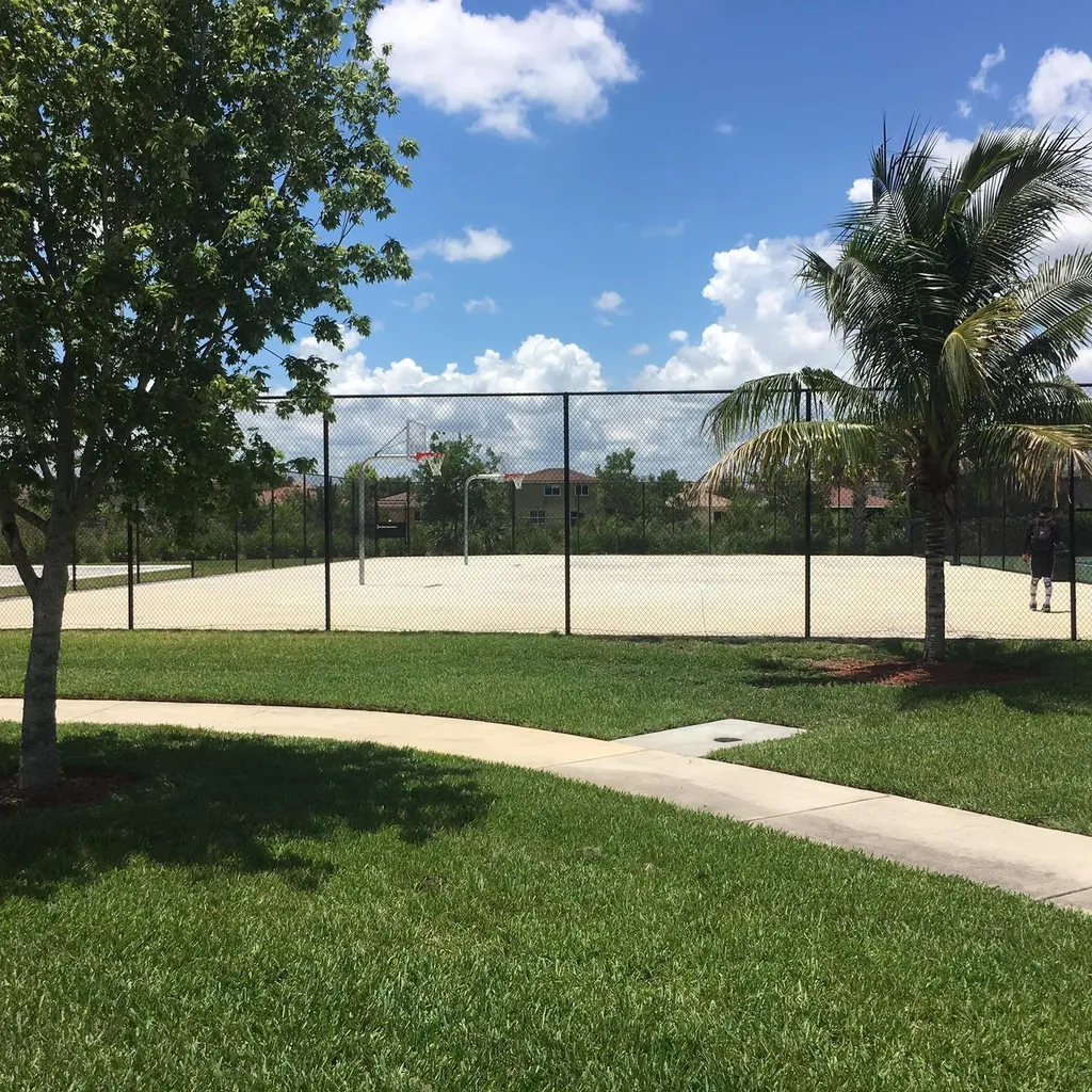 2552 SW Marshfield Court Port St Lucie FL 34953