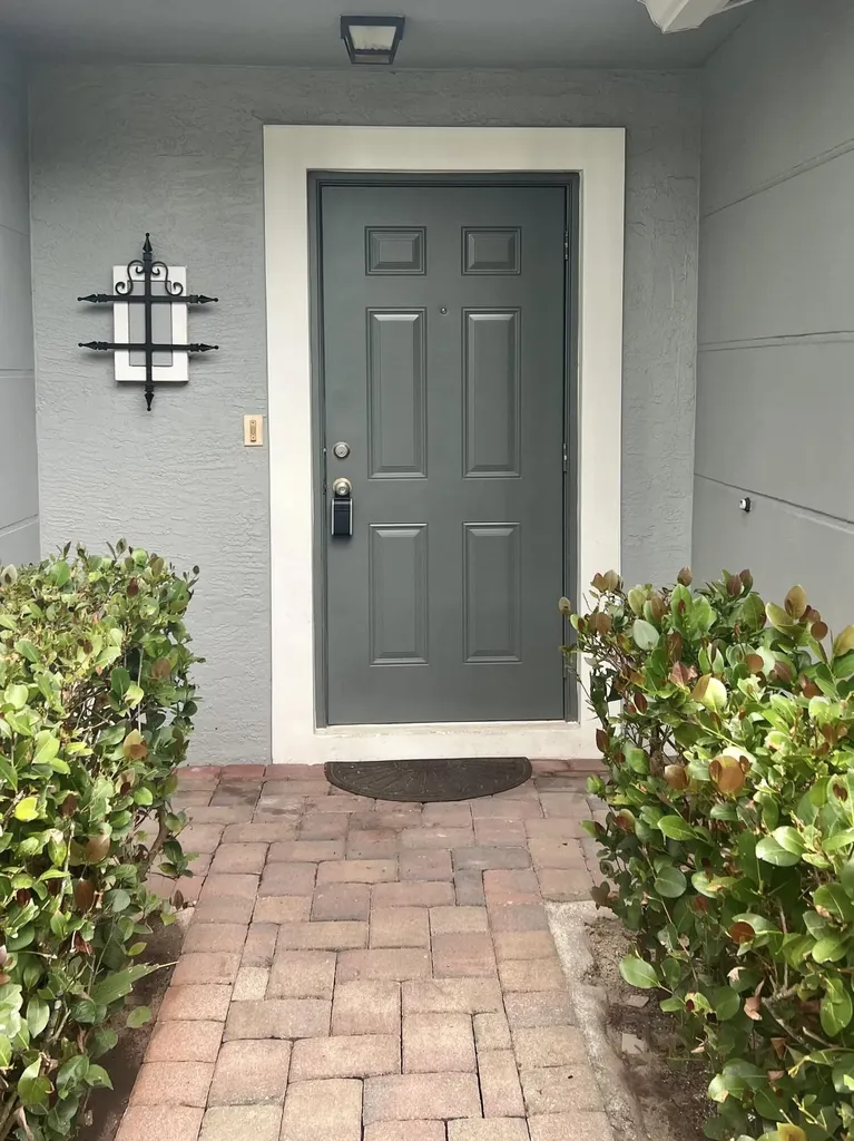 2552 SW Marshfield Court Port St Lucie FL 34953