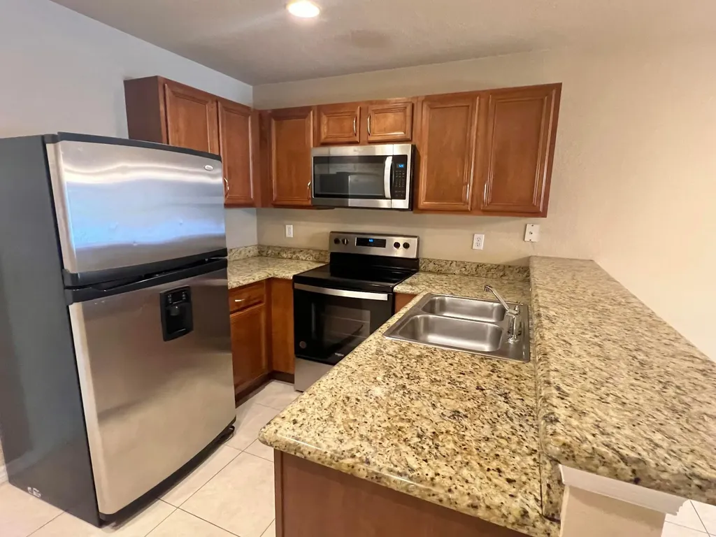 2552 SW Marshfield Court Port St Lucie FL 34953