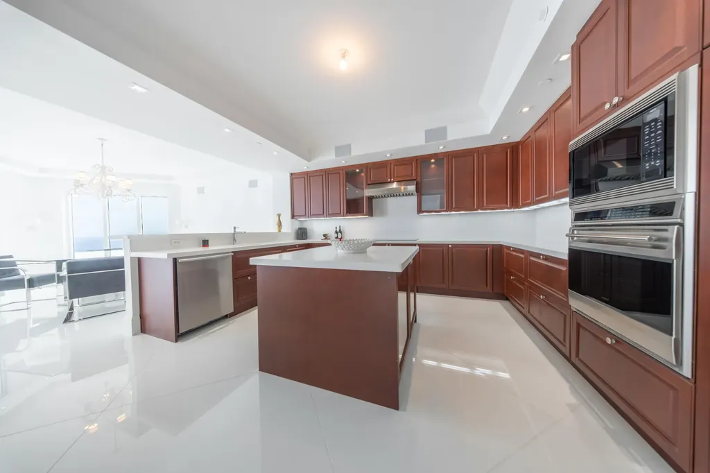 Riviera Beach FL 33404