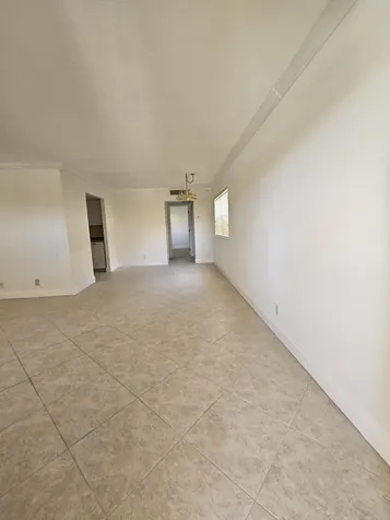 211 E Saxony Lane Delray Beach FL 33446