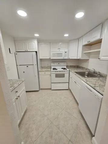 211 E Saxony Lane Delray Beach FL 33446