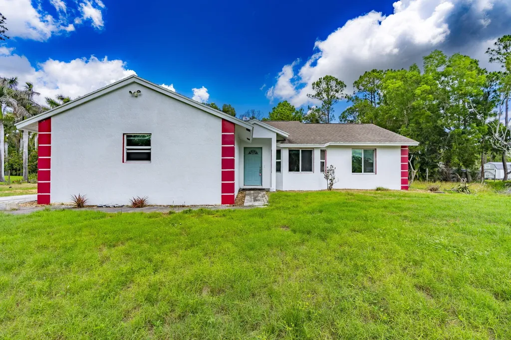 13387 N 68th Street Street N The Acreage FL 33412