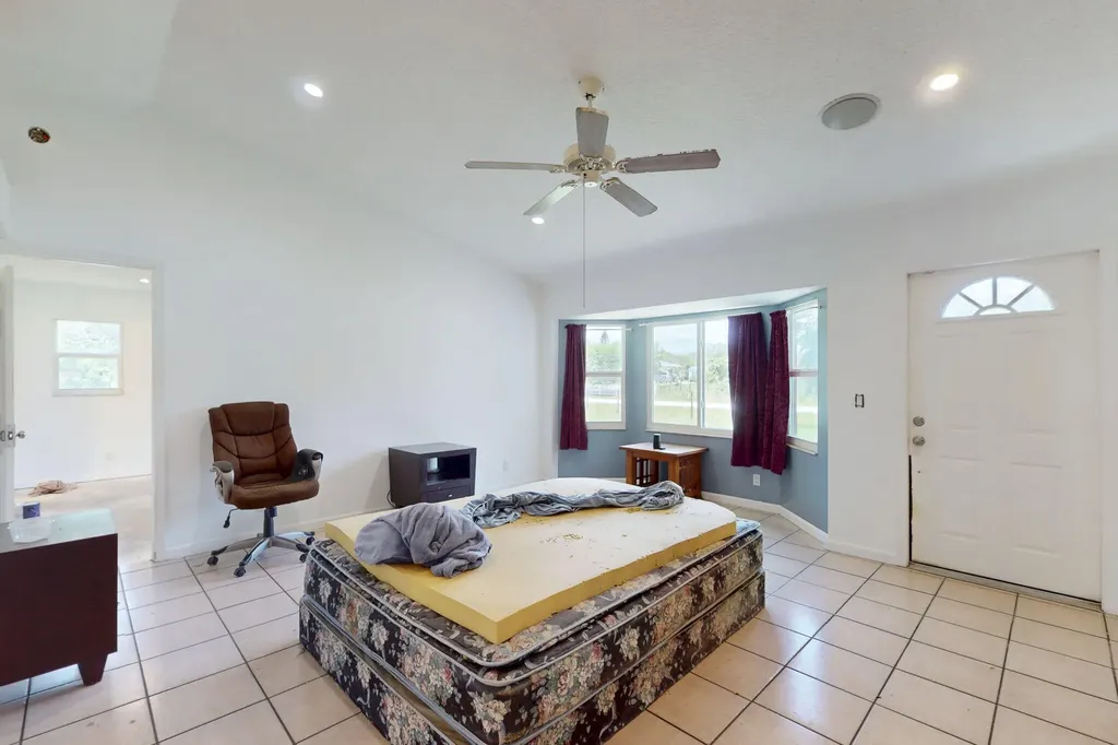 13387 N 68th Street Street N The Acreage FL 33412