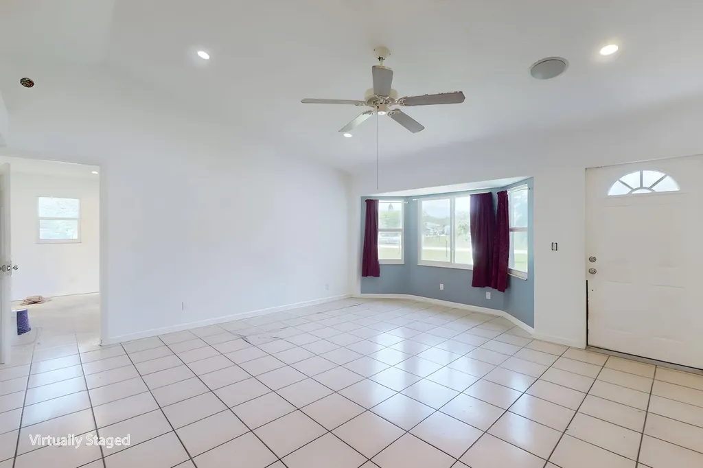 13387 N 68th Street Street N The Acreage FL 33412