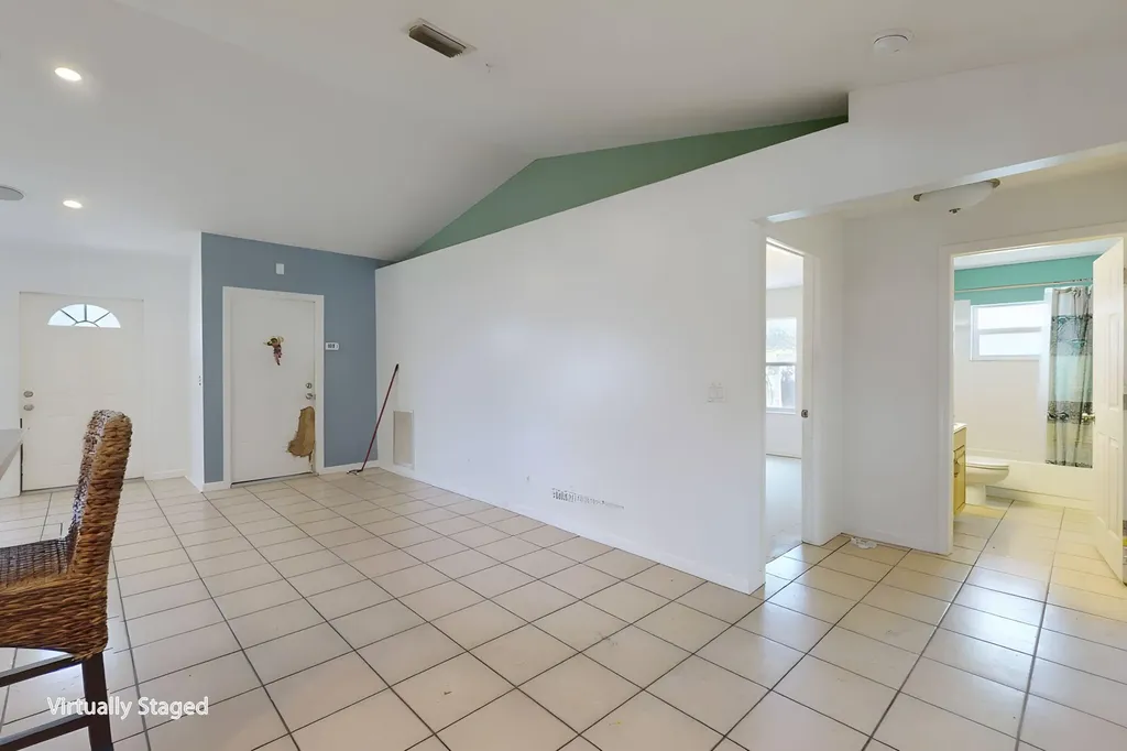 13387 N 68th Street Street N The Acreage FL 33412