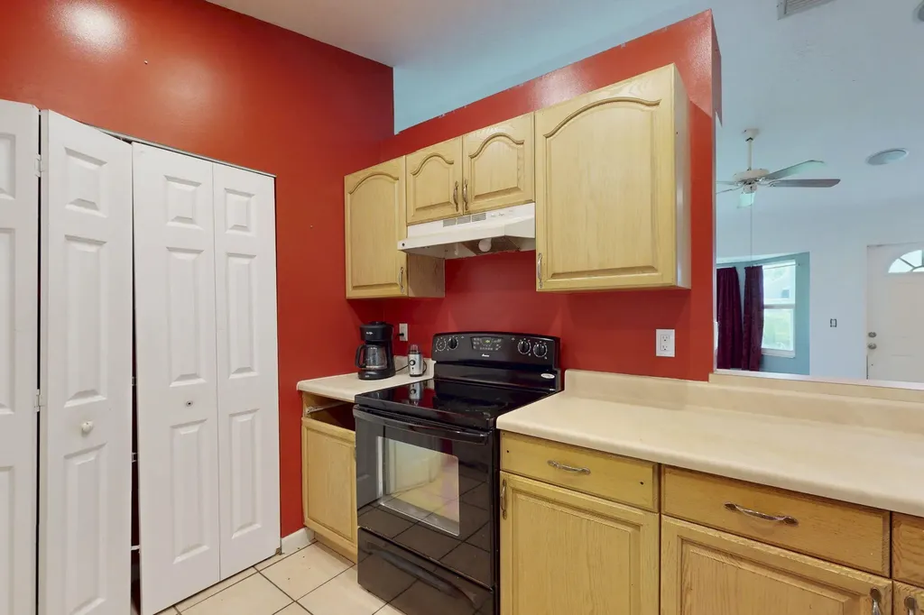 13387 N 68th Street Street N The Acreage FL 33412